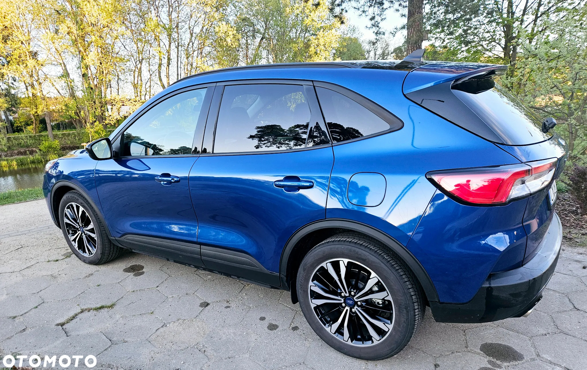 Ford Kuga - 13