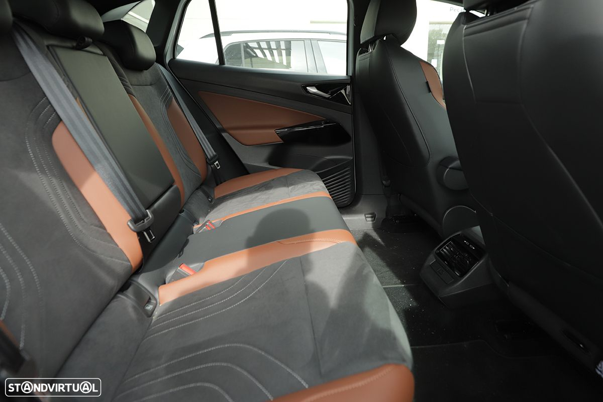 VW ID.4 77 kWh Pro Performance - 23