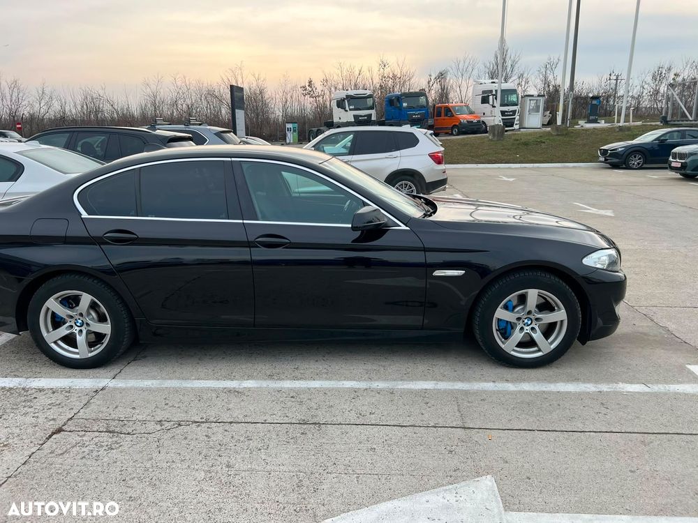 BMW Seria 5 525d Aut. - 8