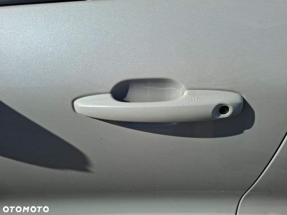 Ford Kuga - 26