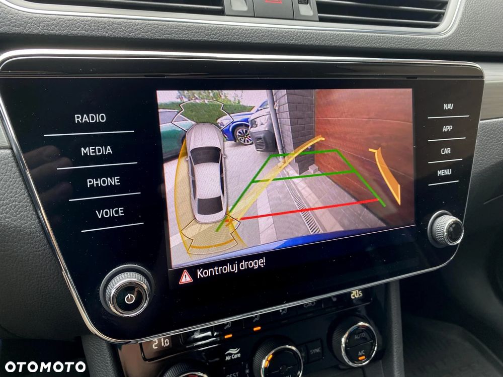 Skoda Superb 2.0 TDI SCR Style DSG - 33