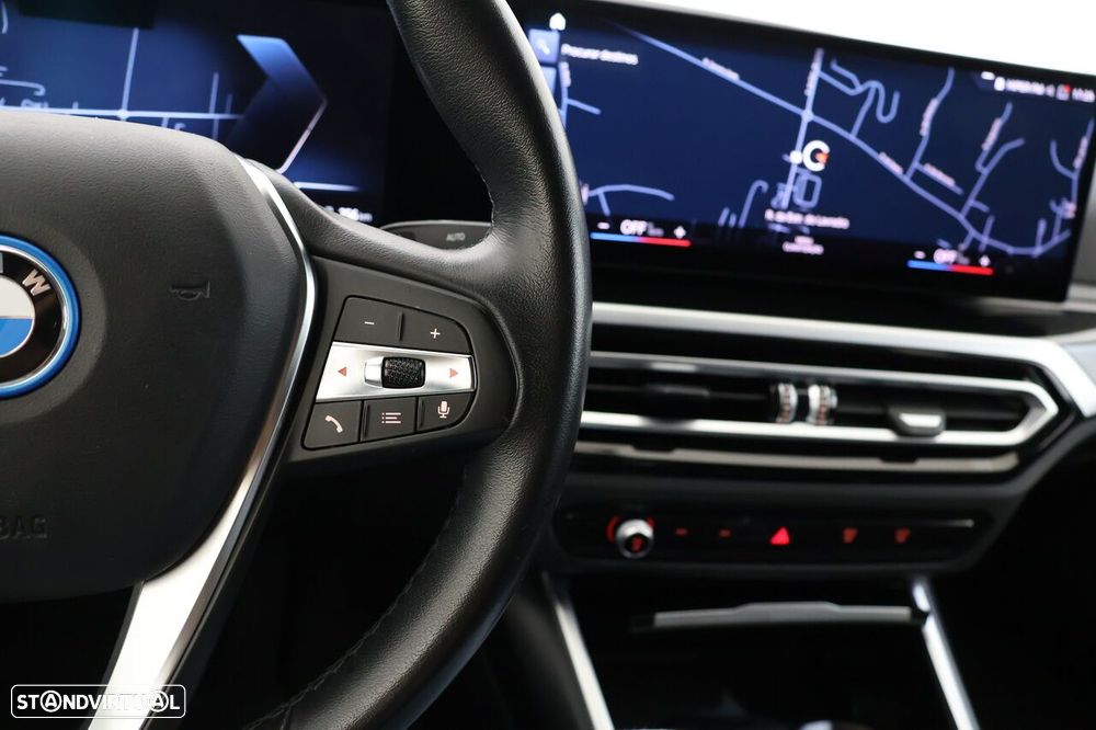 BMW i4 eDrive40 - 22