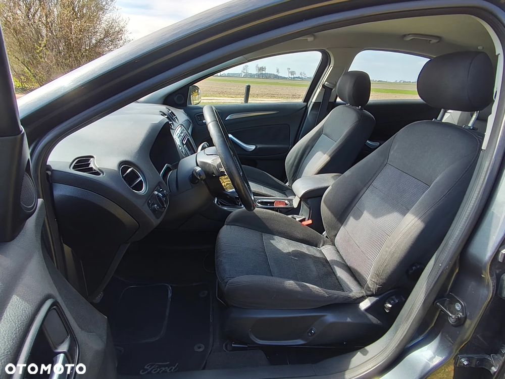 Ford Mondeo 2.0 Titanium X - 36