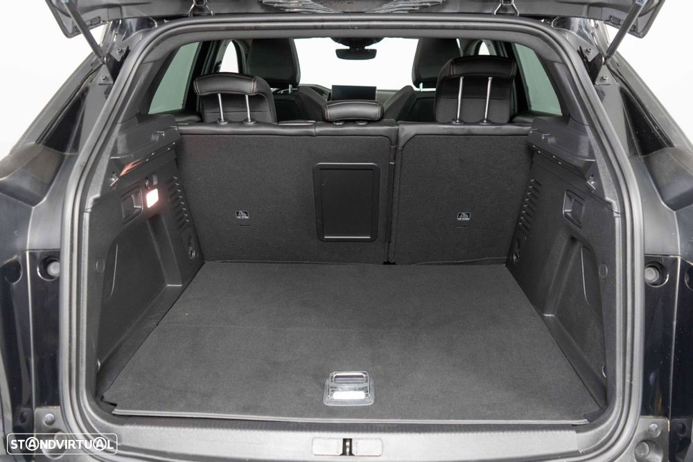 Peugeot 3008 1.6 Hybrid4 GT e-EAT8 - 13