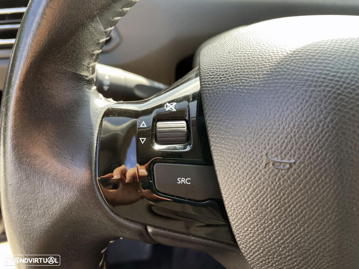 Peugeot 308 1.6 BlueHDi Style - 37