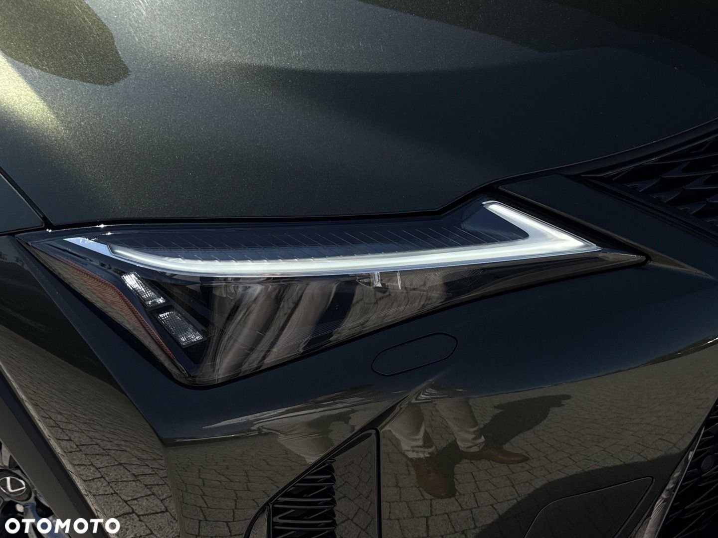 Lexus UX 250h GPF F Sport Design 2WD - 28