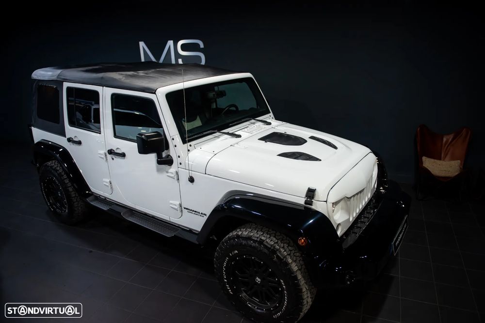 Jeep Wrangler Unlimited 2.8 CRD ATX Sahara Adventure Edition - 13