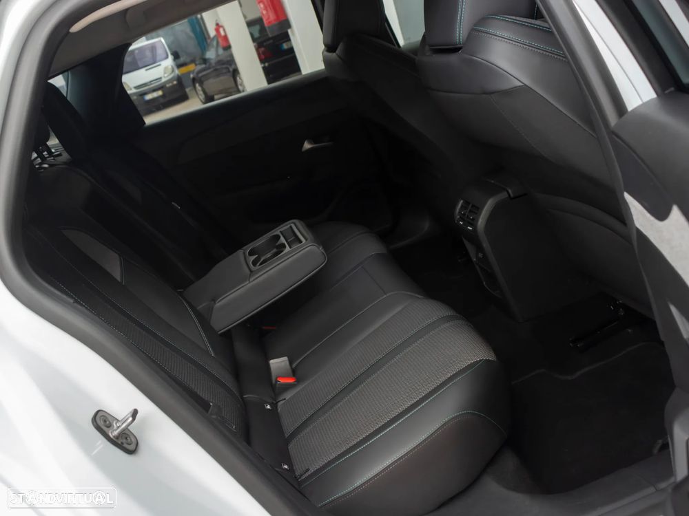 Peugeot 308 SW 1.2 PureTech Allure EAT8 - 11