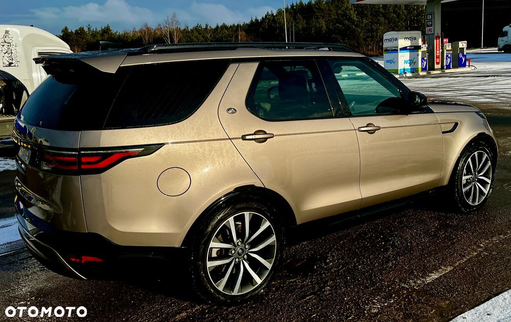 Land Rover Discovery 2.0 P300 R-Dynamic SE - 2