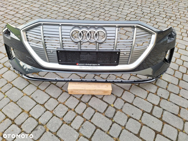 AUDI E-TRON 4KE 18-23 ZDERZAK PRZÓD PRZEDNI+GRILL ORYG 4KE807437 WYSYŁKA 24H