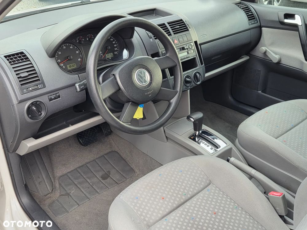 Volkswagen Polo 1.4 Automatik Trendline - 16