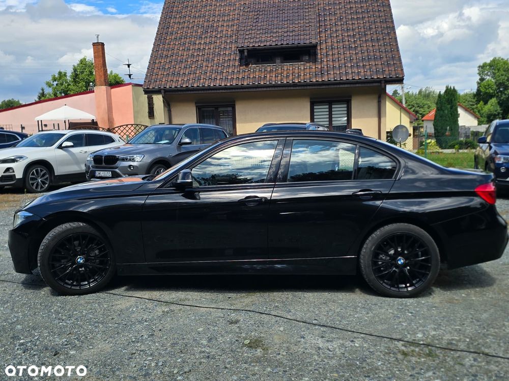 BMW Seria 3 328i xDrive Sport Line - 20