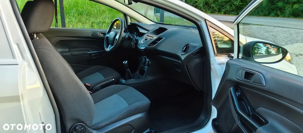 Ford Fiesta 1.6 TDCi Champions Edition - 11