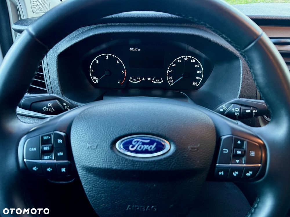 Ford Transit Custom - 11