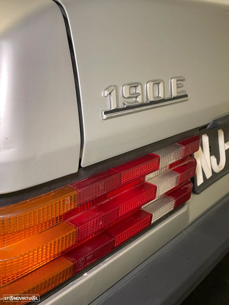 Mercedes-Benz W201 (1982-1993) - 1