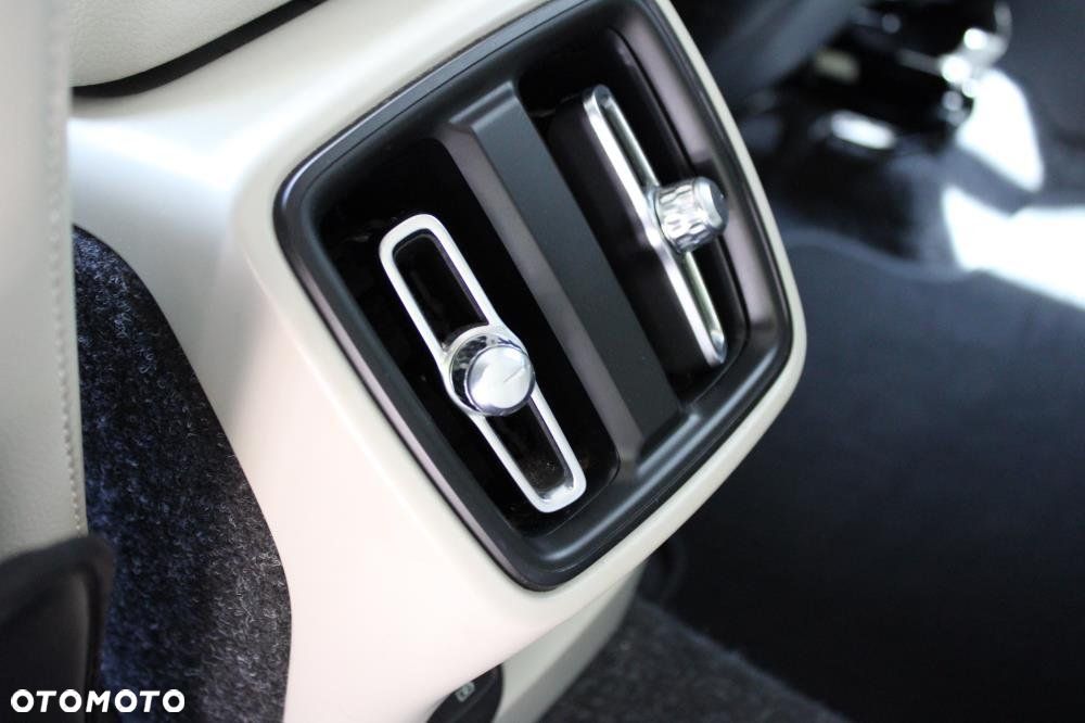 Volvo XC 40 - 10