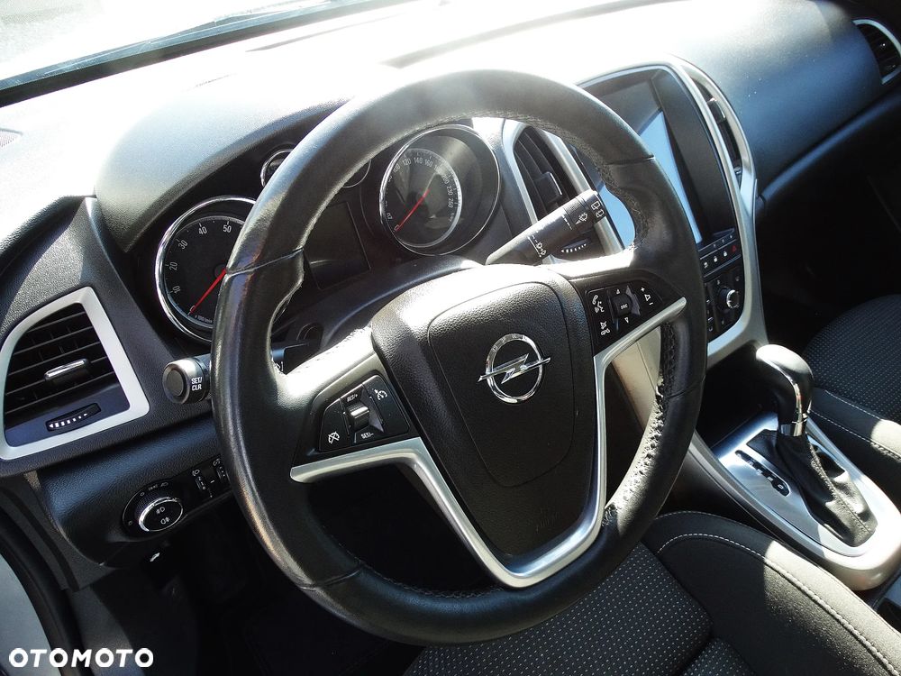 Opel Astra 1.6 Automatik Color Edition - 21