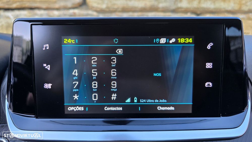 Peugeot e-208 Allure Pack - 37