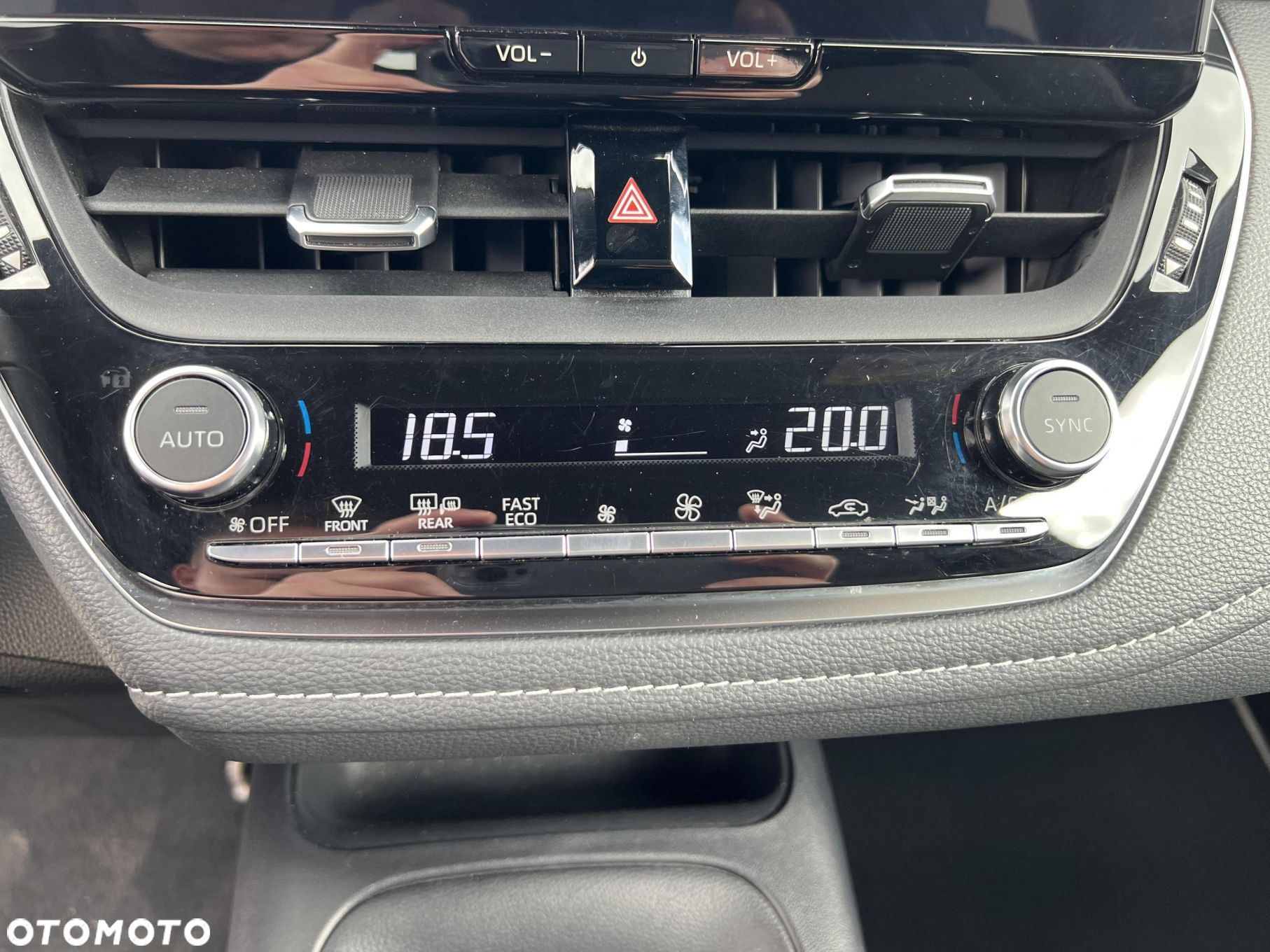 Toyota Corolla - 24