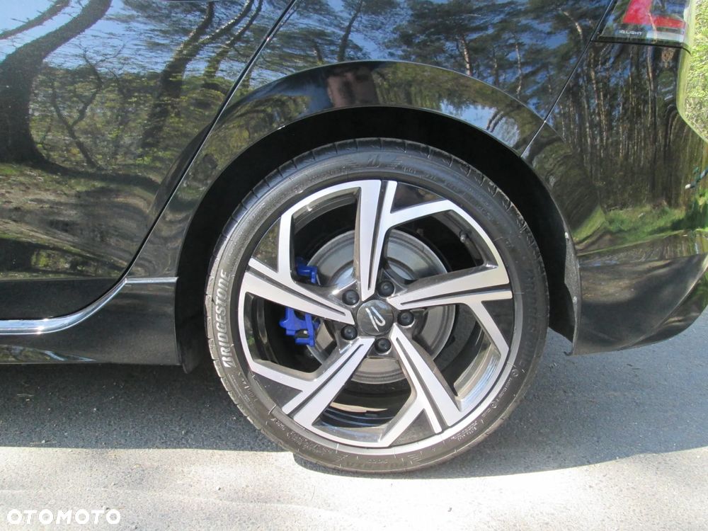 Volkswagen Golf - 39