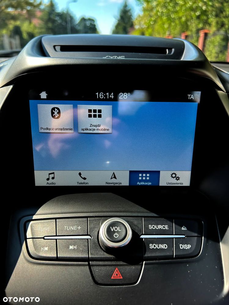 Ford Kuga 1.5 EcoBoost 2x4 Titanium - 25