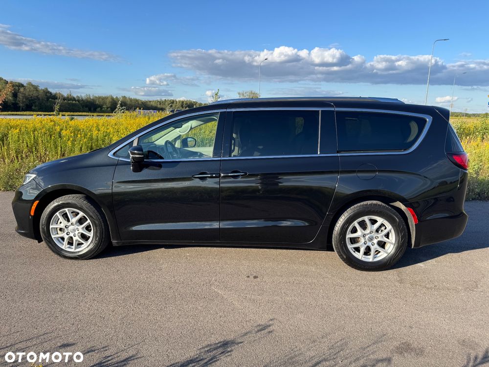 Chrysler Pacifica - 6