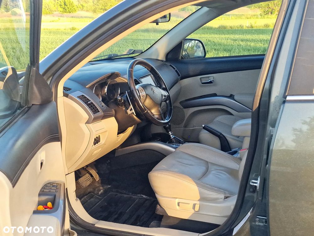 Citroën C-Crosser - 10