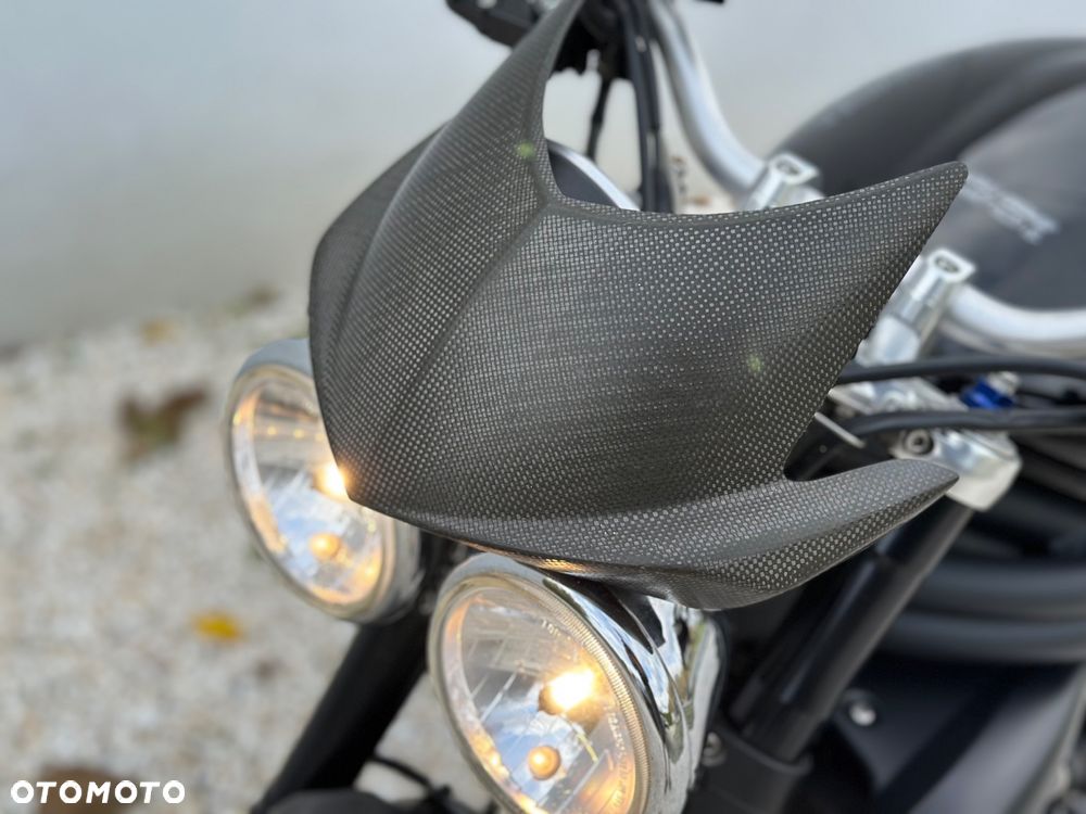 Triumph Speed Triple - 15