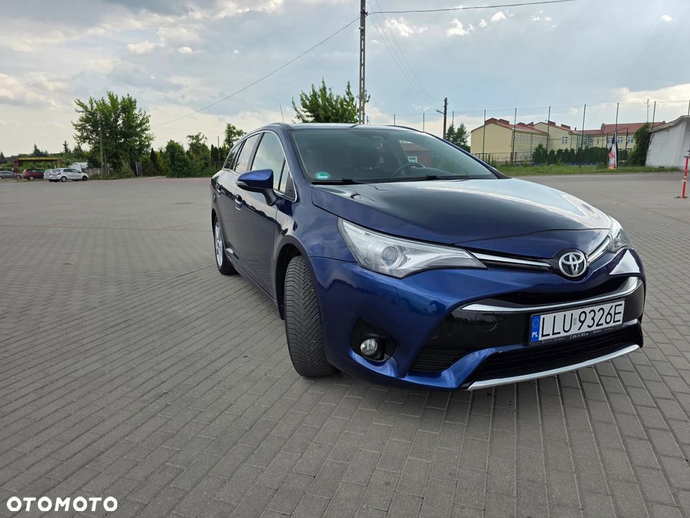 Toyota Avensis Touring Sports 1.8 Multidrive S Comfort - 23