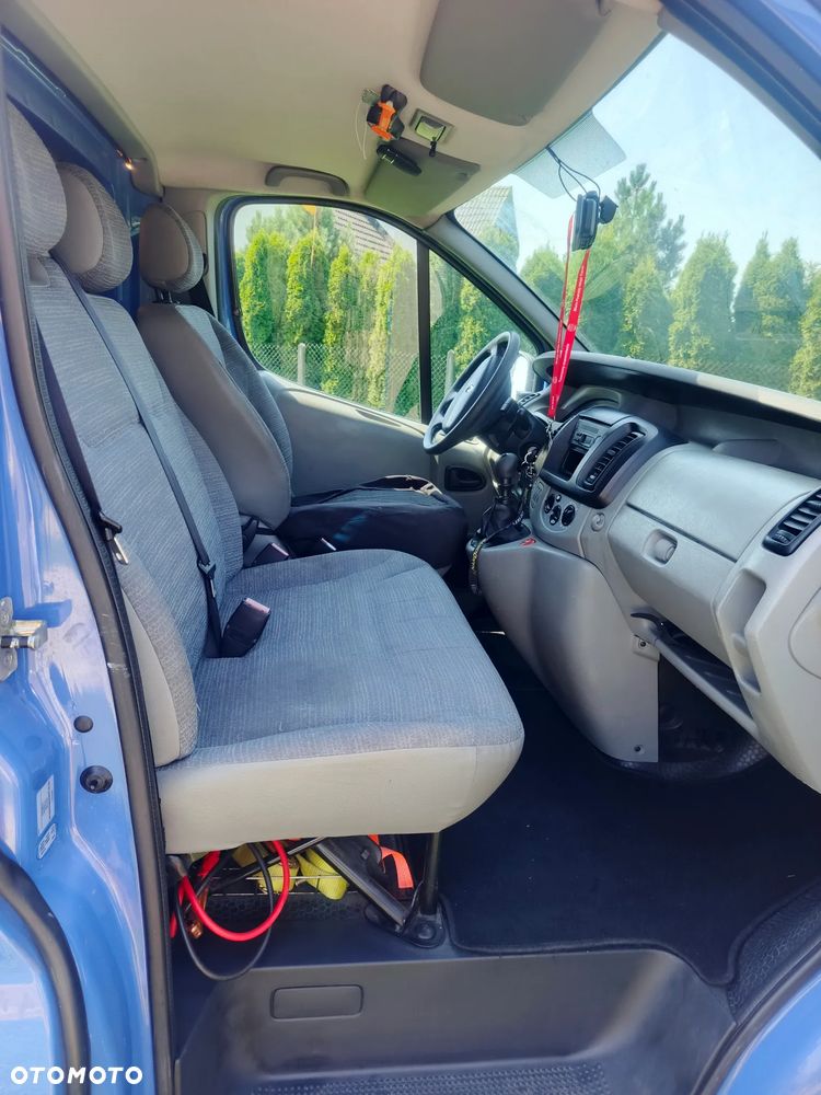 Renault Trafic - 2