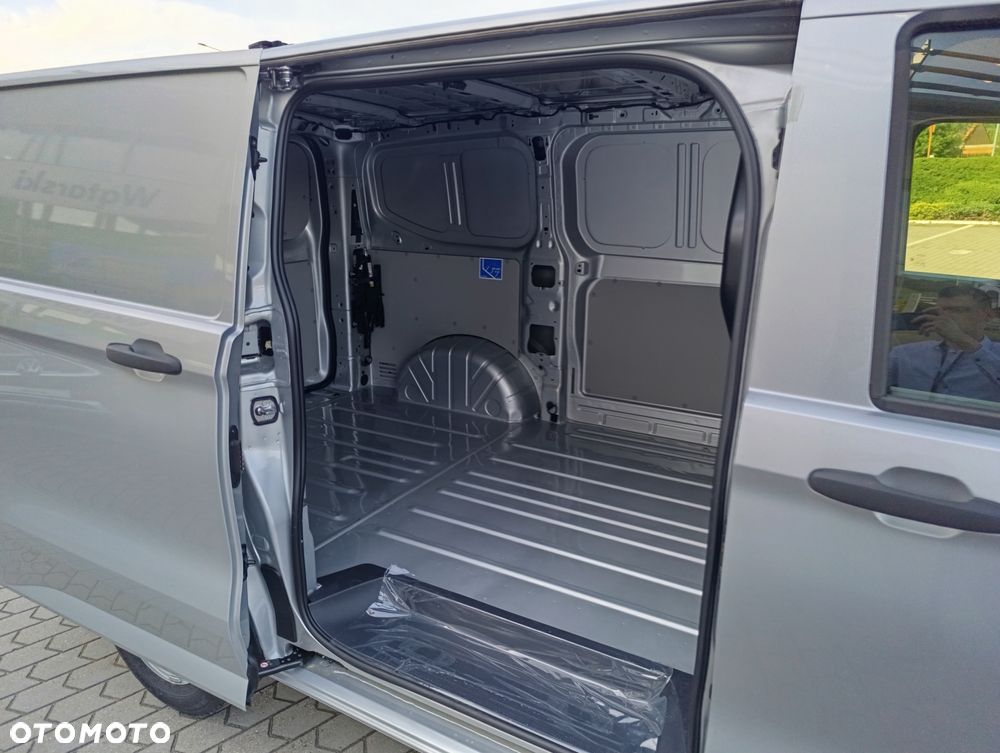 Volkswagen T7 - 5