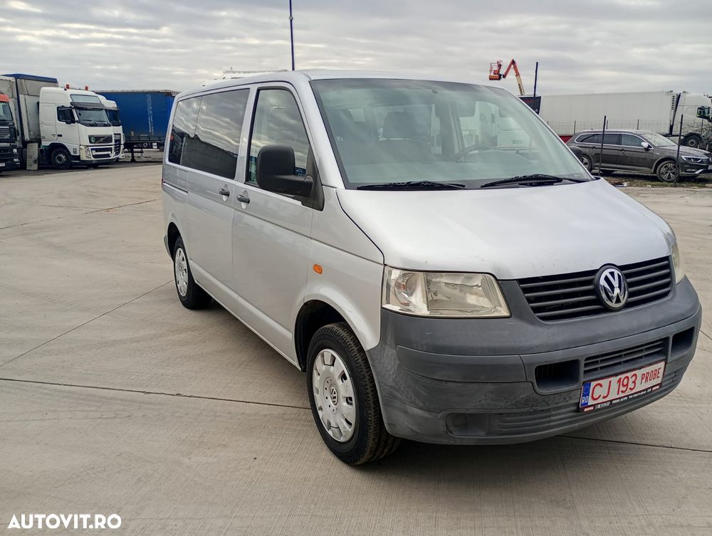 Volkswagen Transporter Shuttle Kurz - 2