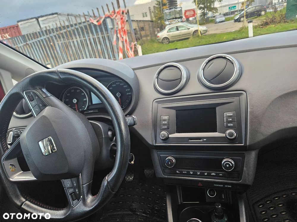 Seat Ibiza 2016 photo 4