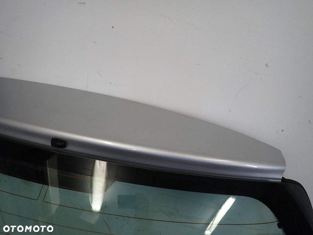 TOYOTA YARIS II 06- KLAPA TYLNA BAGAŻNIKA 1E7 - 6