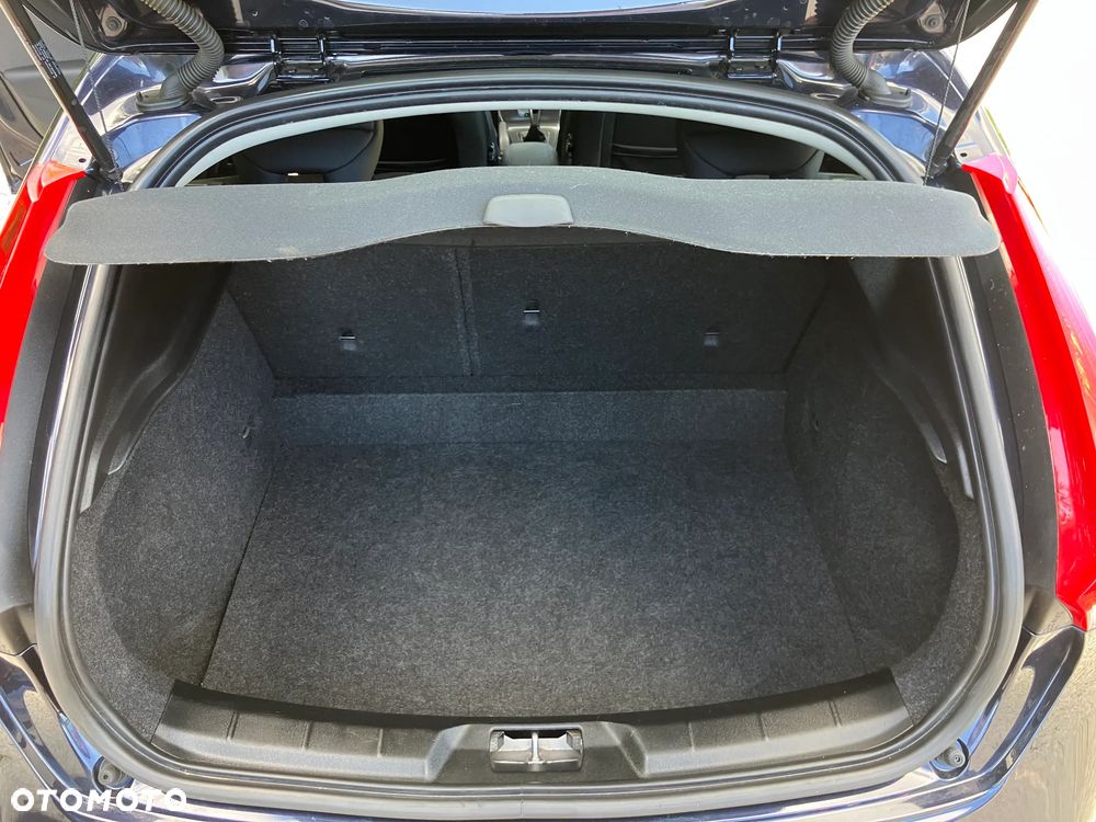 Volvo V40 Cross Country D2 Linje Svart - 40