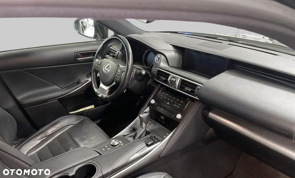 Lexus IS F SPORT - 13