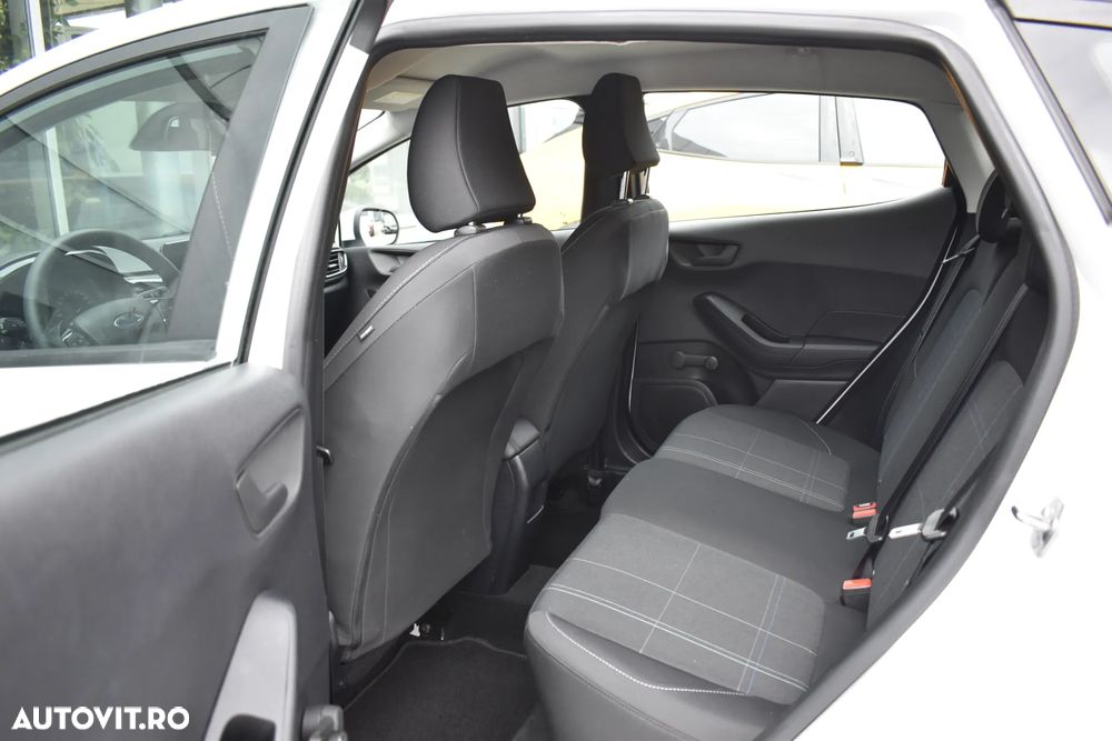 Ford Fiesta - 34