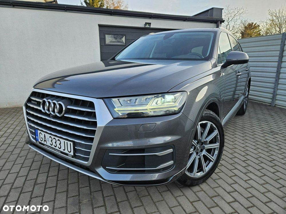 Audi Q7 - 1