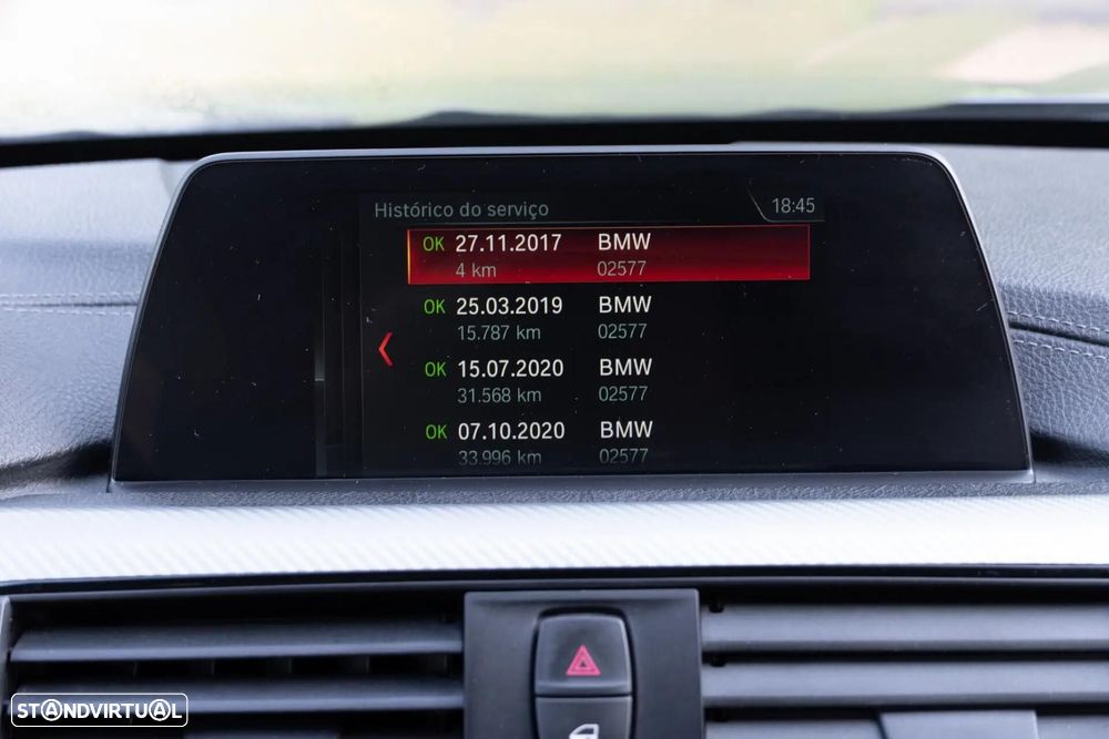 BMW 318 d Pack Desportivo M Auto - 21