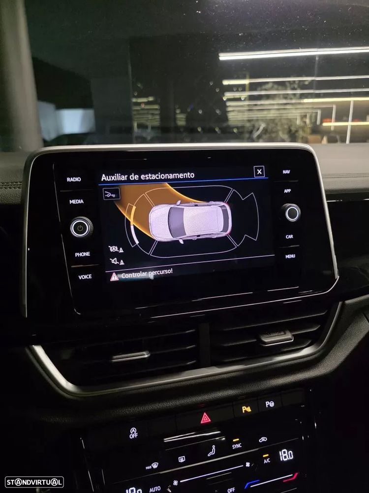 VW T-Roc 2.0 TDI R-Line DSG - 30