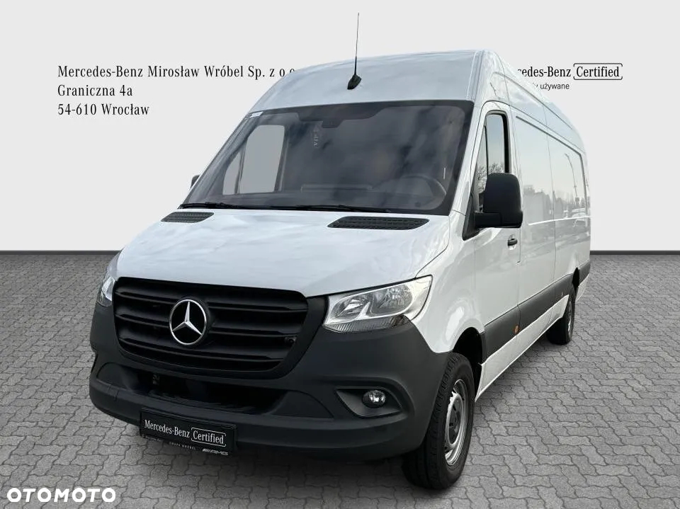 Mercedes-Benz Sprinter - 2