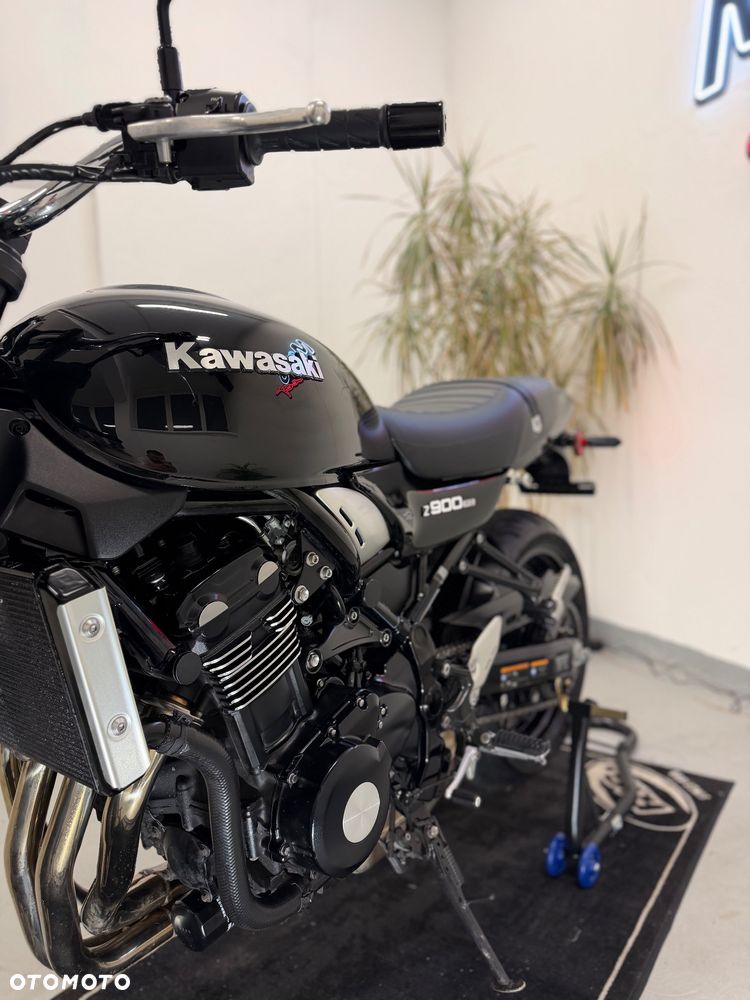 Kawasaki Z 900 RS - 11