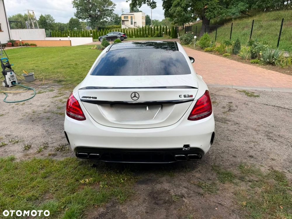 Mercedes-Benz Klasa C AMG 63 S - 3