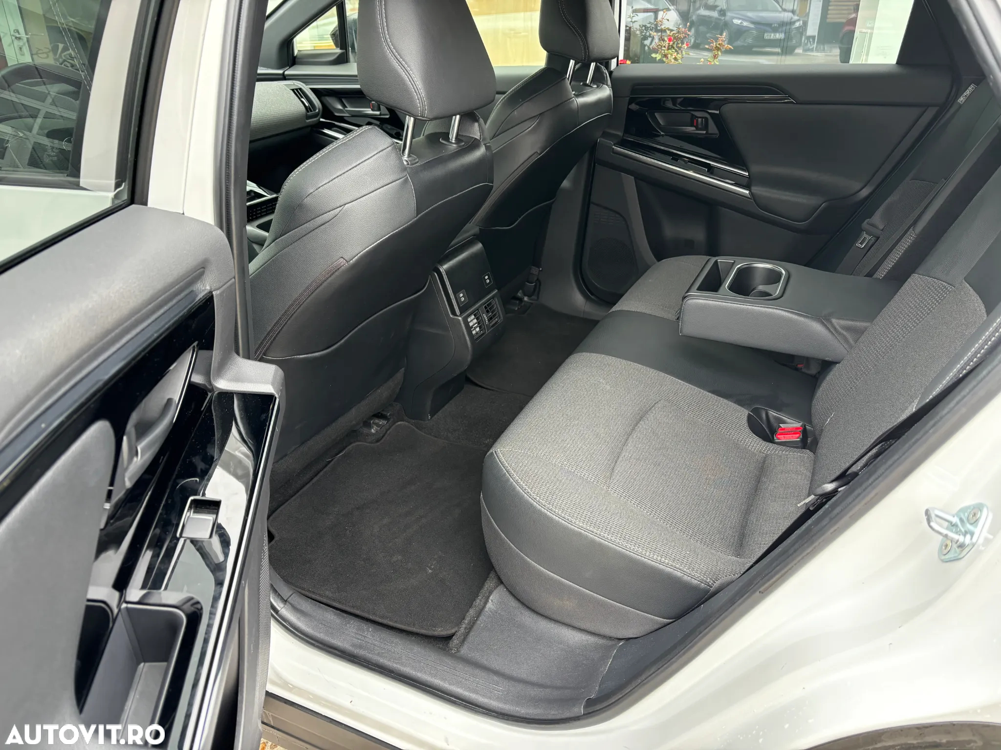 Toyota BZ4X 150 KW FWD (4x2) Exclusive - 6