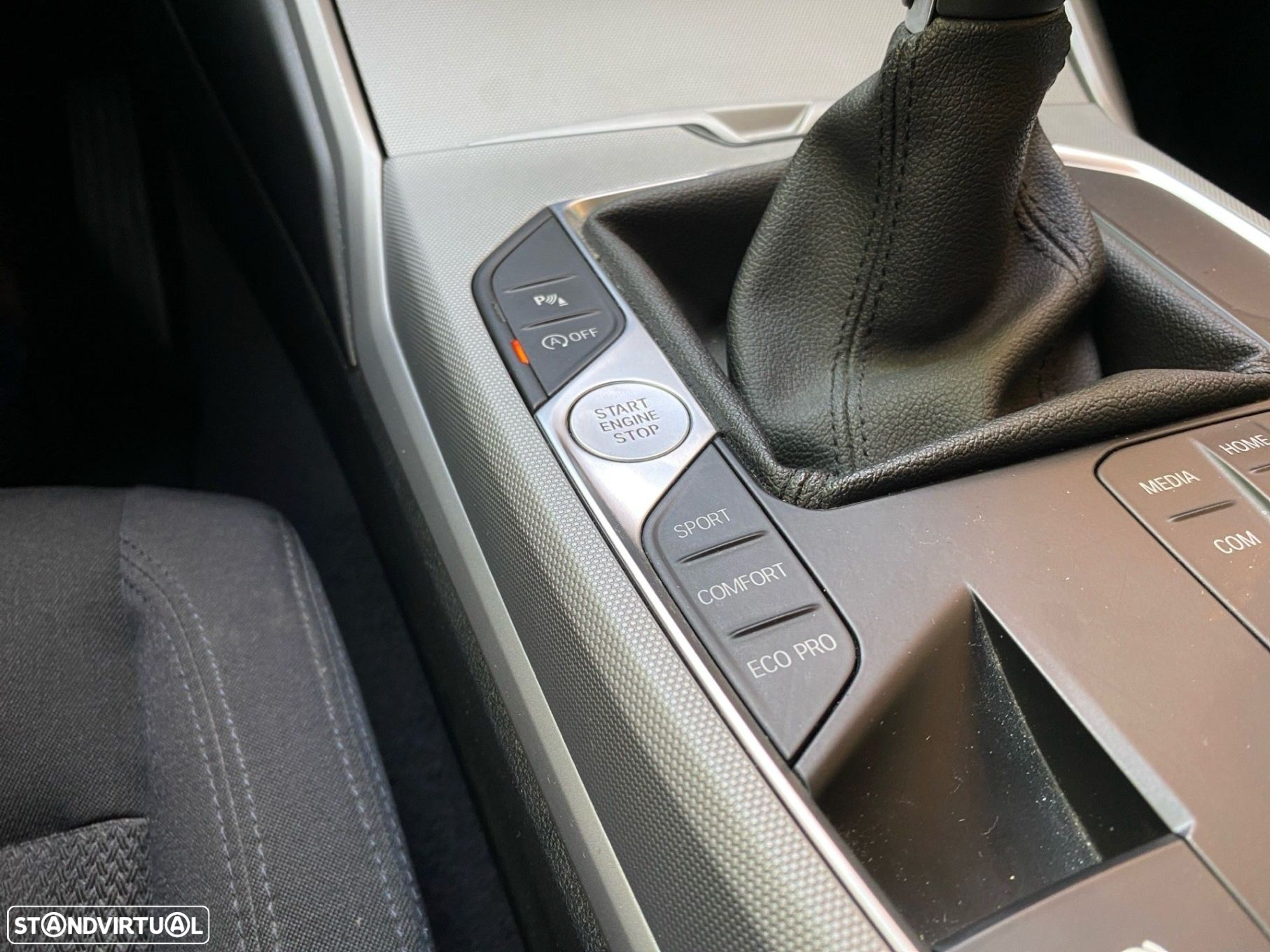 BMW 318 d Touring Advantage - 13