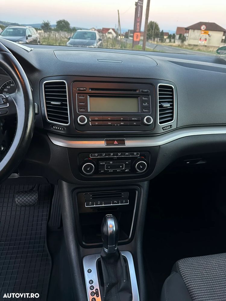 Volkswagen Sharan 2.0 TDI DSG BlueMotion Technology Life - 11