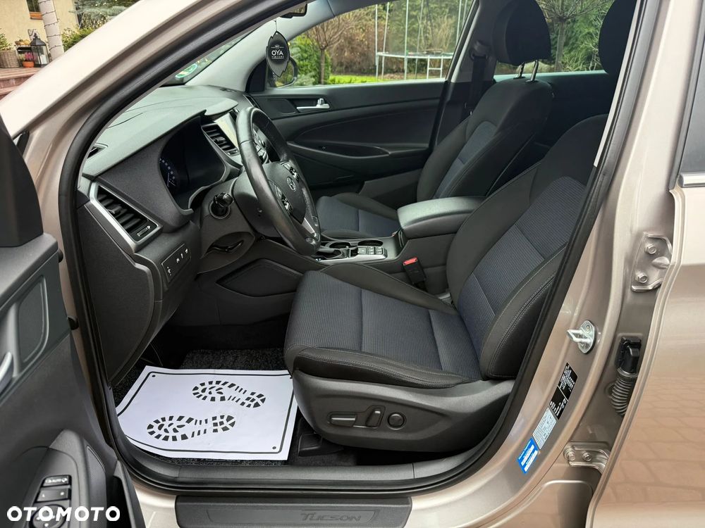 Hyundai Tucson 2.0 CRDI 4WD Automatik Style - 14