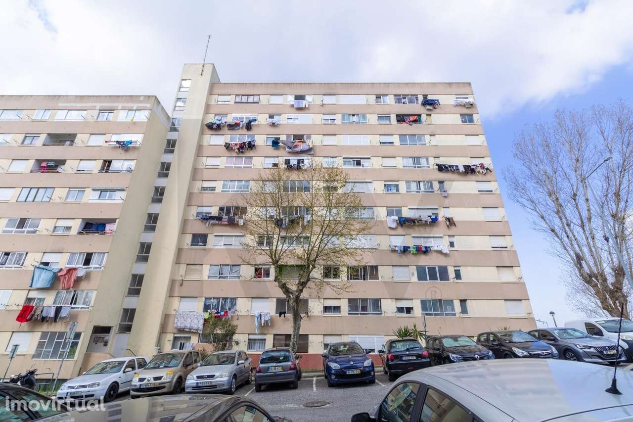 Apartamento T2 – Cidade Nova – Santo António dos Cavaleiros - Grande imagem: 2/15