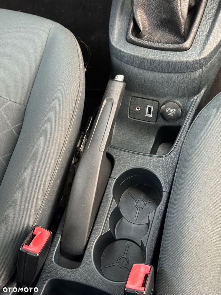 Ford Fiesta - 22