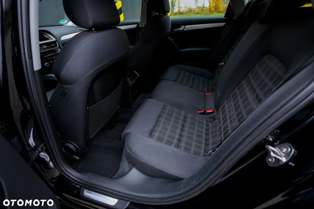 Audi A4 Avant 2.0 TDI DPF clean diesel Attraction - 19